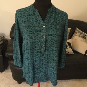 Grand & Greene Patterned 3 Button Blouse